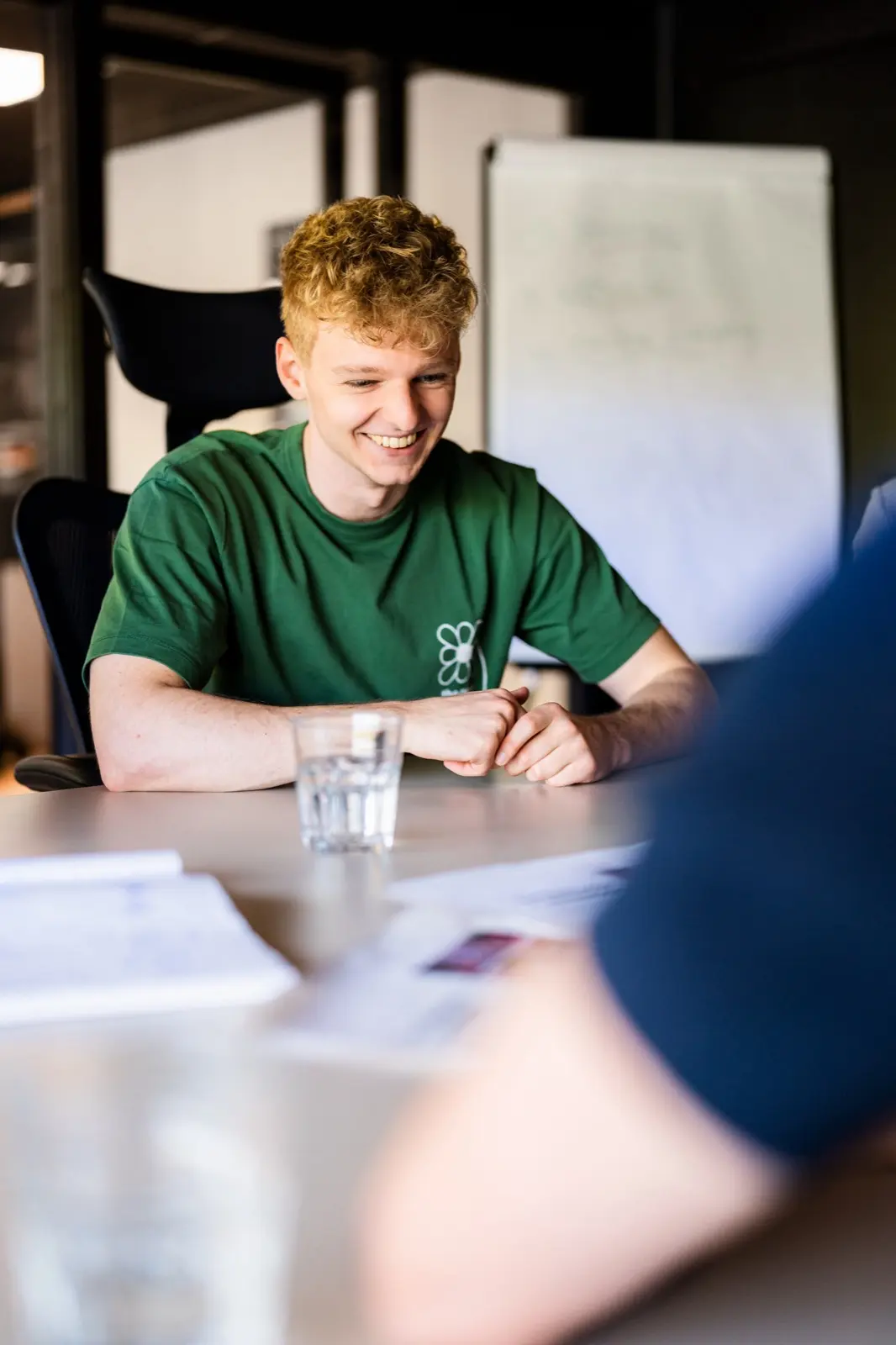 Lachende collega’s bij Vamoz